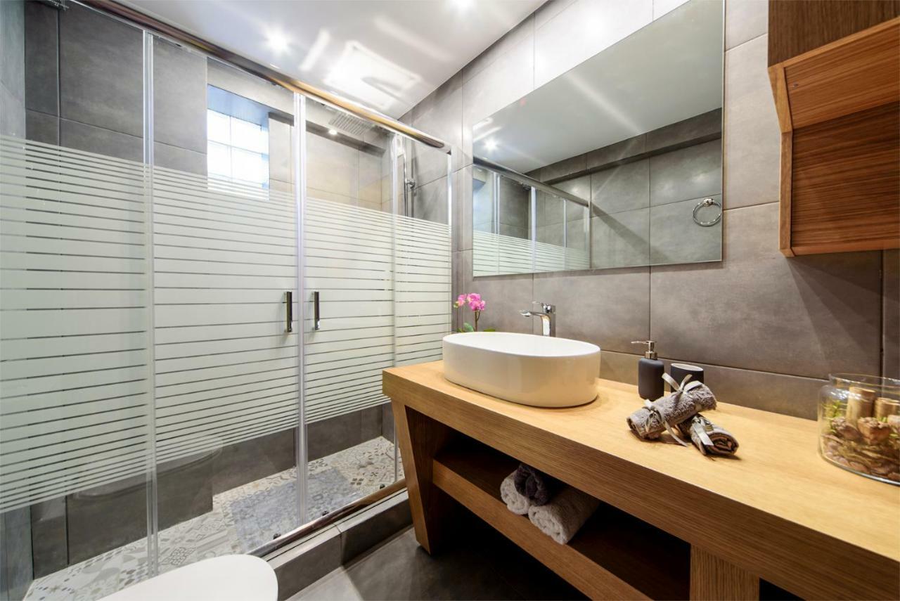 M&d Luxury In * Athens
